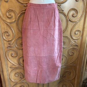 Elegant Pink Suede Pencil Skirt